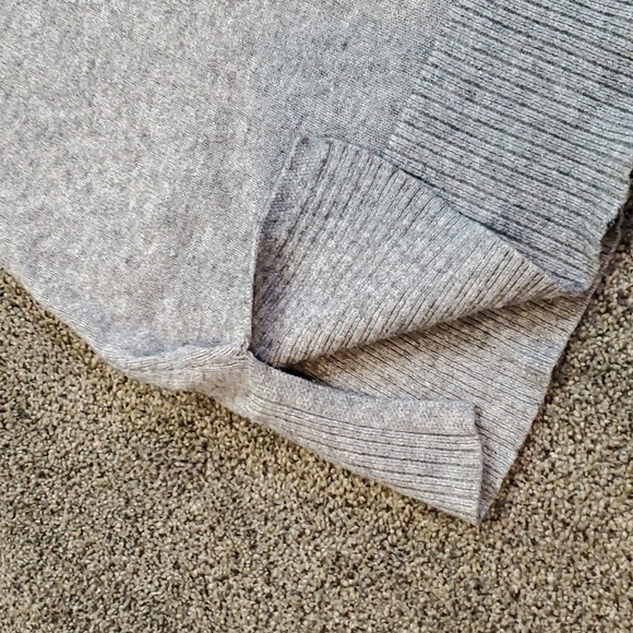 Anthropologie Paloma Womens Grey Ballon slv Knit Cowl neck Sweater sz M - Picture 9 of 10